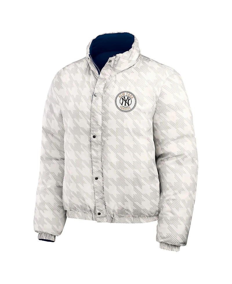 Wear by Erin Andrews Women's Navy/White New York Yankees Reversible Cropped Full-Zip Puffer Jacket