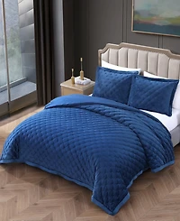 Bebejan 3 Piece Queen Size Velvet Comforter Set