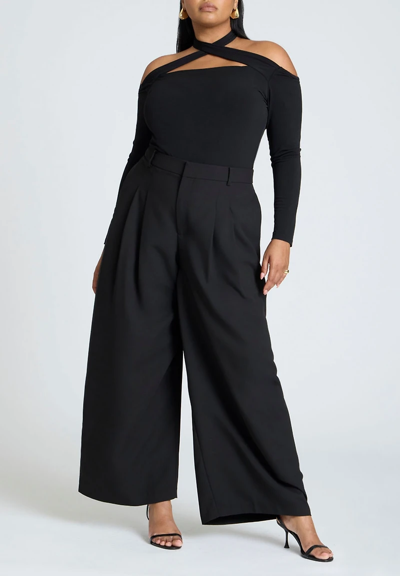 Eloquii Women's Cross Front Cut Out Top