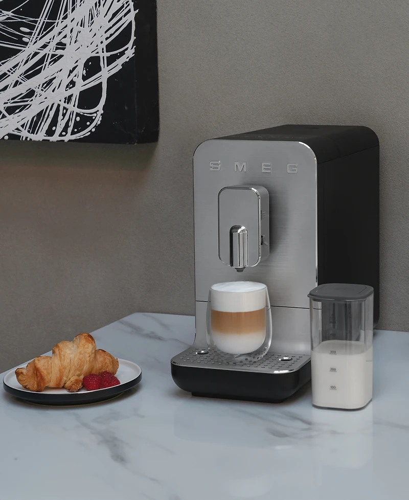 Smeg Contemporary Aesthetic Fully Automatic Coffee Machine with Auto Froth