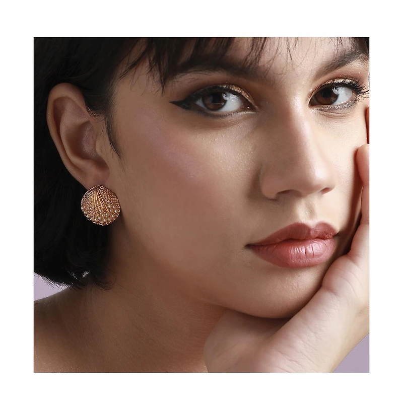 Pearl Seashell Stud Earrings