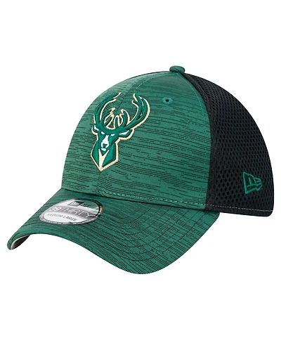 New Era Men's Hunter Green Milwaukee Bucks Active Tech Neo Flex 39THIRTY Flex Hat
