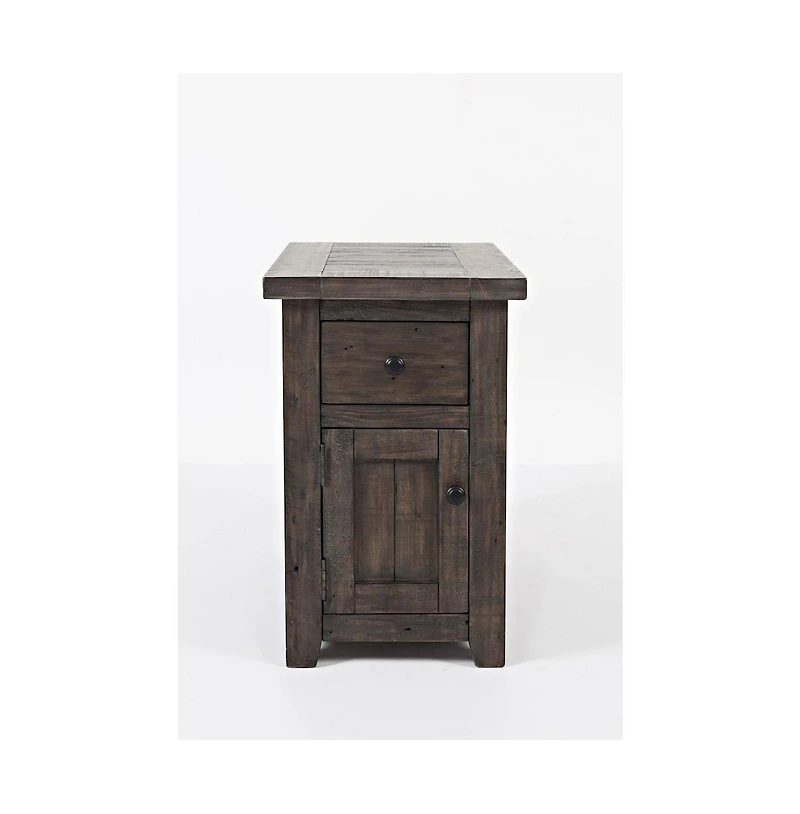 Madison County Rustic Reclaimed Pine Farmhouse Chairside Table