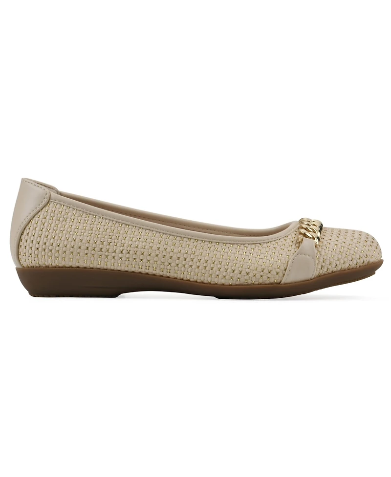 Cliffs by White Mountain Women's Charmed Round Toe Ballet Flats