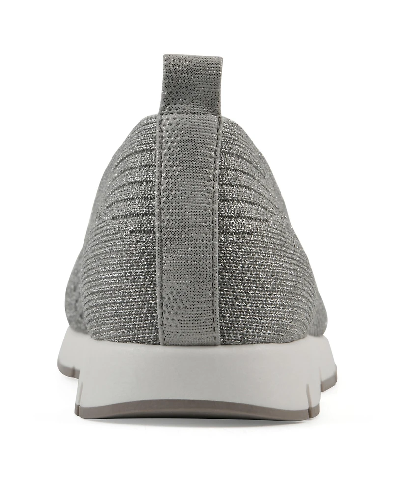 Cliffs by White Mountain Women's Garren Slip-On Shoes
