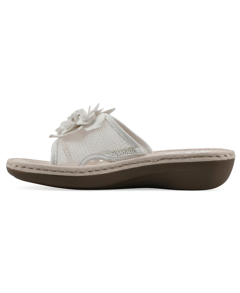 Cliffs by White Mountain Women's Chill Wedge Slip-On Sandals