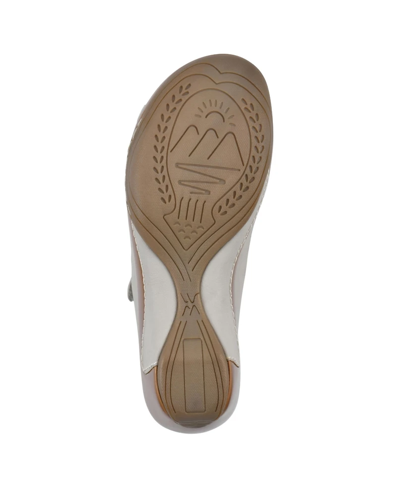 White Mountain Women's Valencia Slip-On Clog Sandals