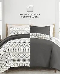 ienjoy Home Reversible Floral & Geometric Pattern 3 piece Duvet Cover Set, Full/Queen