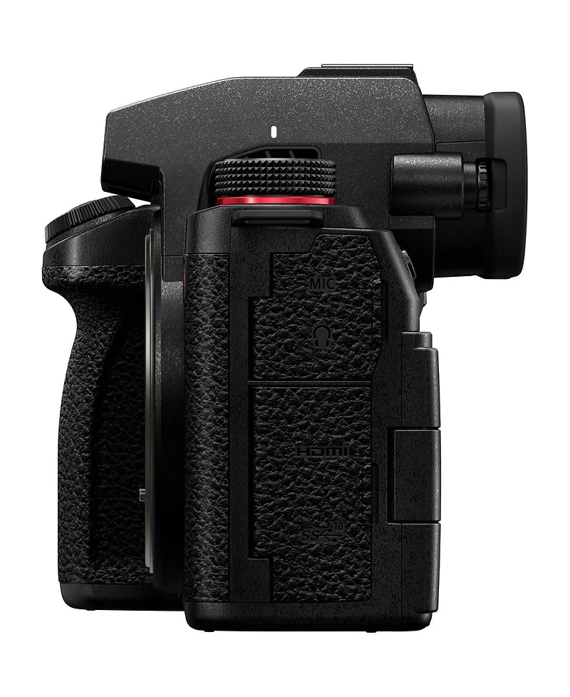 Panasonic Dc-S5M2 w/ S-R2060 (20-60mm) and S-S50 (50mm) Lenses