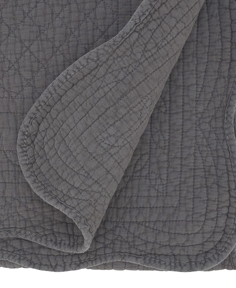 Saro Lifestyle Charming Quilted Table Runner, 16" x 72"