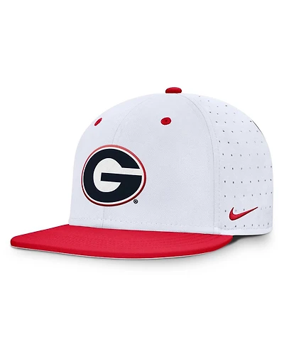 Nike Men's White Georgia Bulldogs On-Field Dugout True Performance Fitted Hat