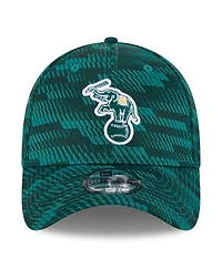New Era Men's Green Athletics 2025 Mlb Clubhouse 39THIRTY Flex Hat