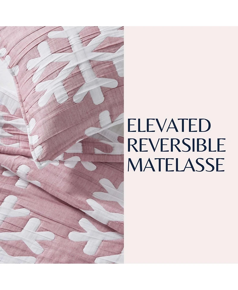 Linery & Co. Winter-Themed Snowflake Matelasse Quilt Set with Shams