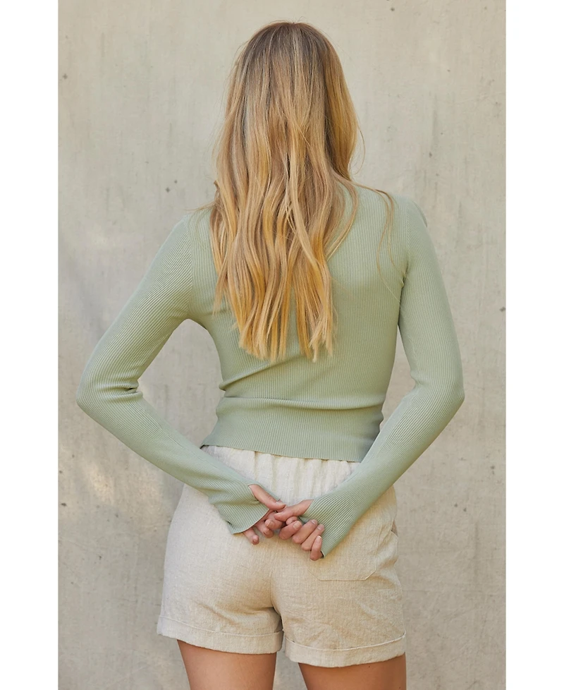 Crescent Women's Darcie Front Split Knit Top