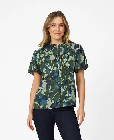 Cable & Gauge Women's Flutter Sleeve Pleated Top