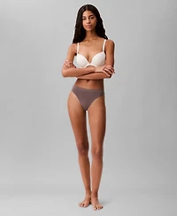 Calvin Klein Women's Bonded Flex Thong Underwear QD3958