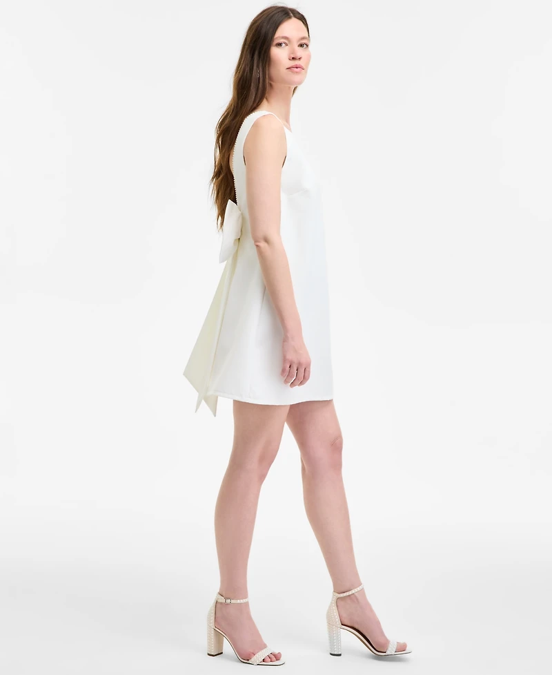 Seni & Cade Juniors' Low-Back Bow-Detail Shift Dress