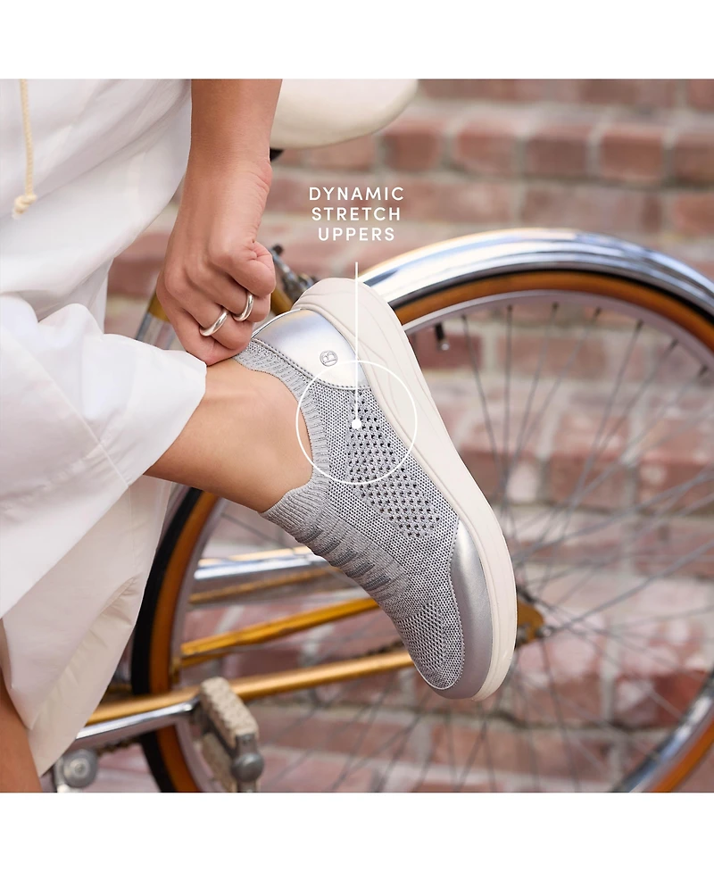 LifeStride Women's Timeless X-Training Inspired Washable Sneakers