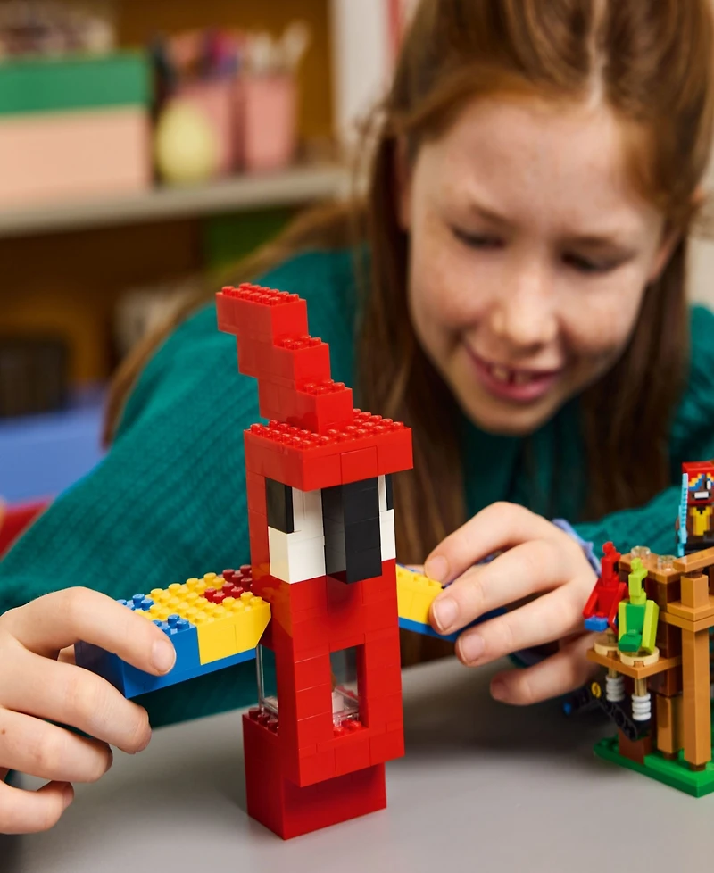 Lego Minecraft The Parrot Houses Building Set 21282, 535 Pieces