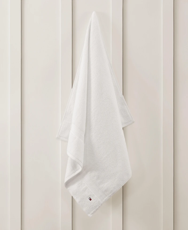 Tommy Hilfiger Home Modern American Solid Cotton Bath Towel, 30" x 54"