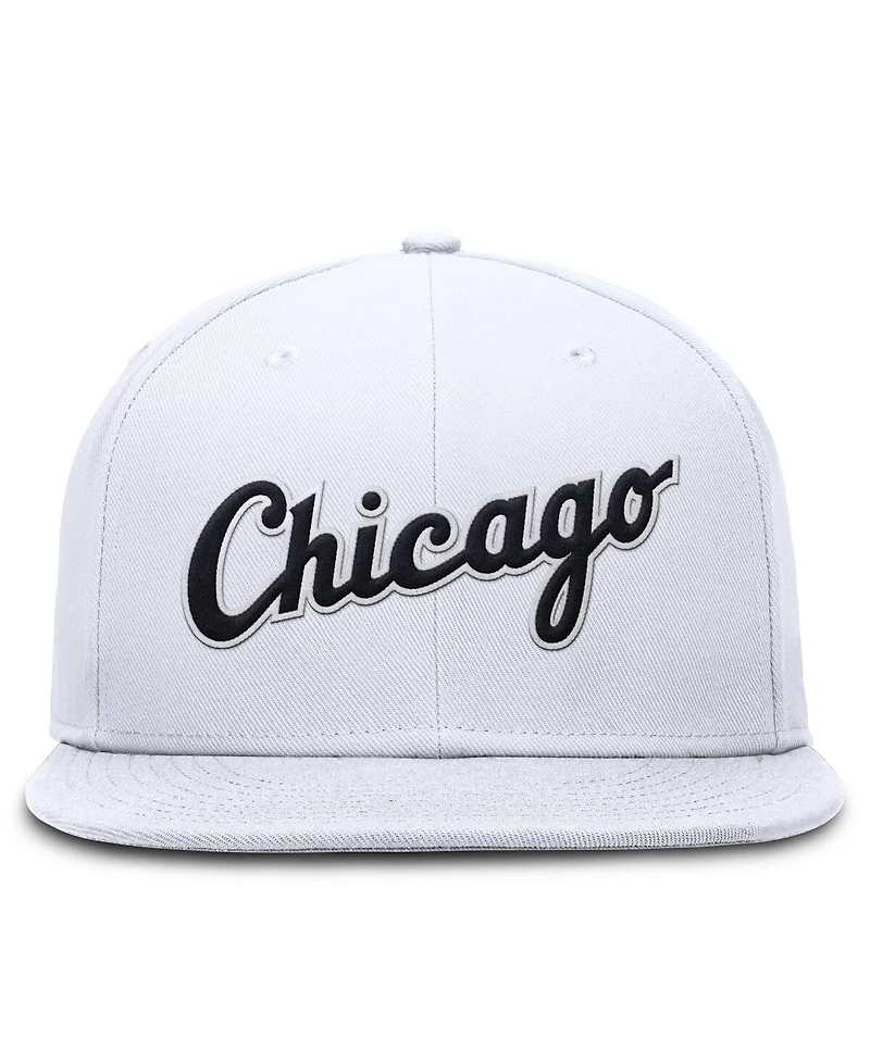Nike Men's White Chicago Sox True Performance Fitted Hat
