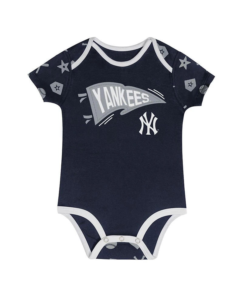 Outerstuff Baby Boys and Girls 2-Piece Navy New York Yankees On Deck Diaper Cover Set