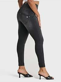 Freddy Women's Curvy High-Rise Sculpting Skinny Jeans