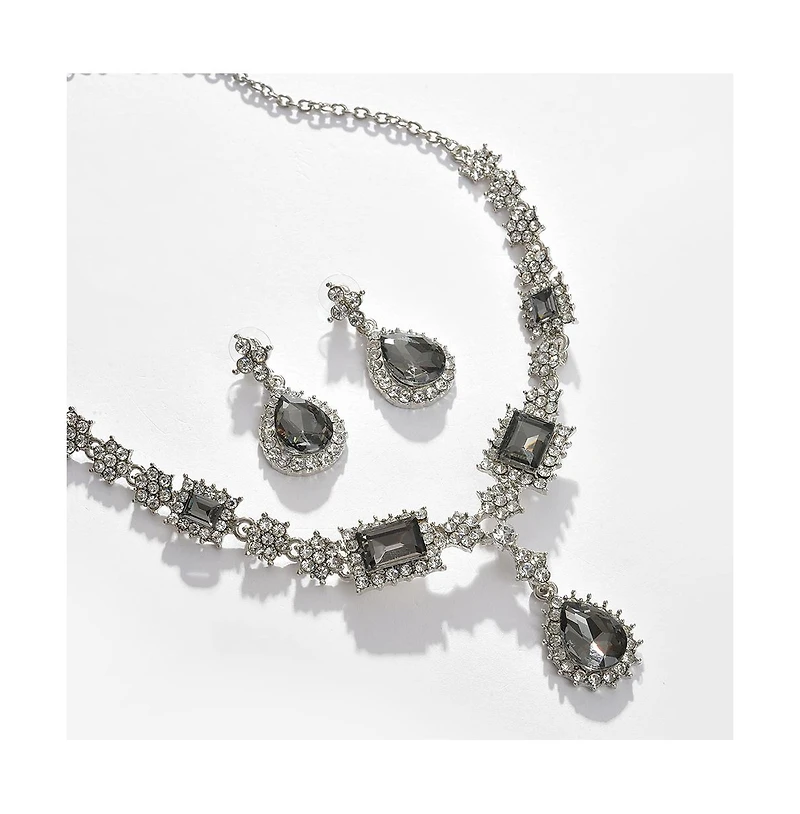 Sohi Women's Silver Plated Designer Stone Jewellery Set