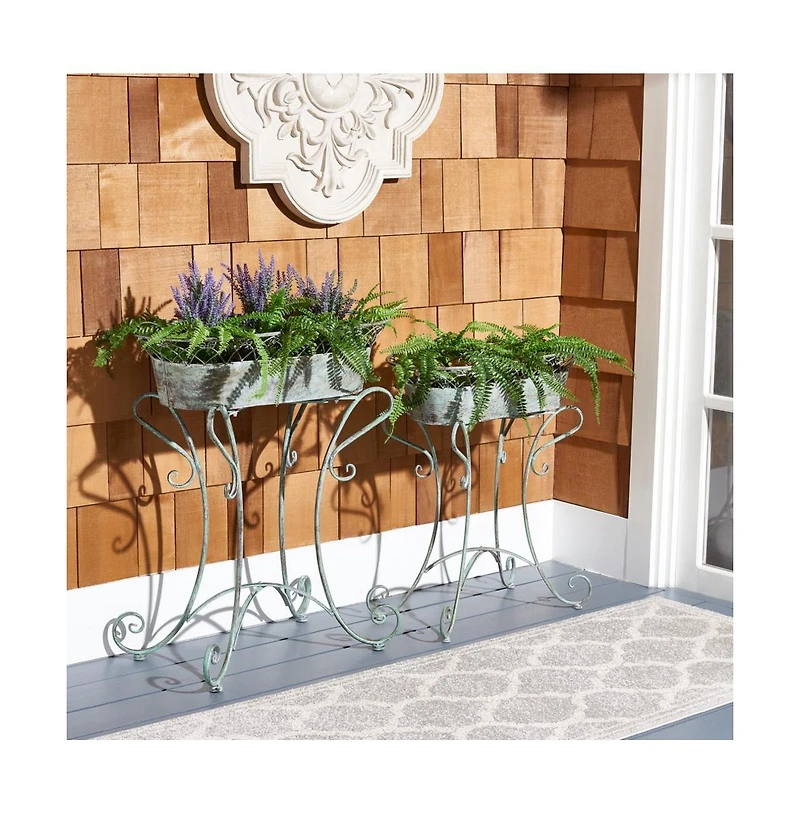 Hendrick Planters