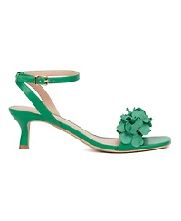 Women's Gwendolyn Kitten Heel