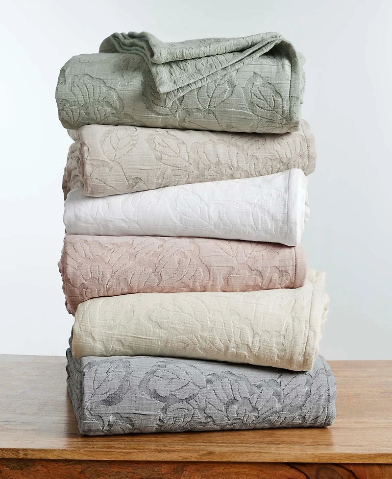 Superior Hibiscus Cotton Matelasse Woven 3-Pc. Bedspread Set