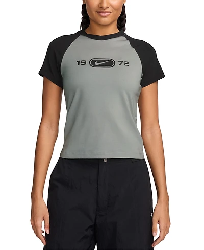Nike Sportswear Women's Chill Knit Slim Graphic T-Shirt