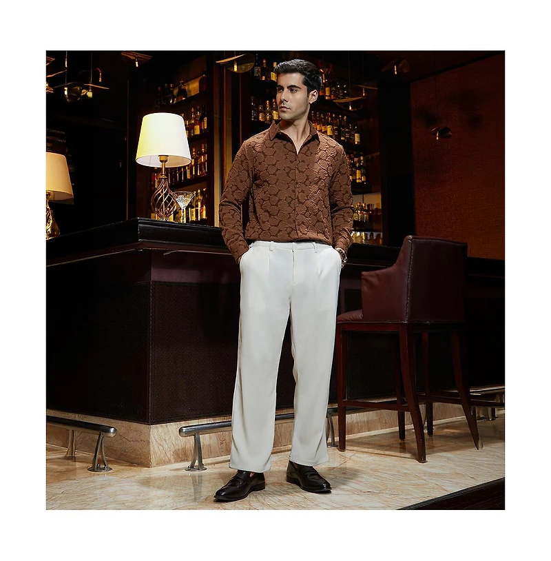 Campus Sutra Men's Cream White Waffle-Pleated Straight Trousers