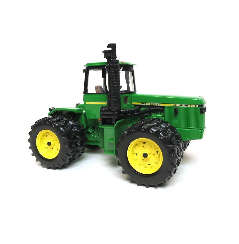 1/32 2016 National Farm Toy Show John Deere 8650 4WD with Duals