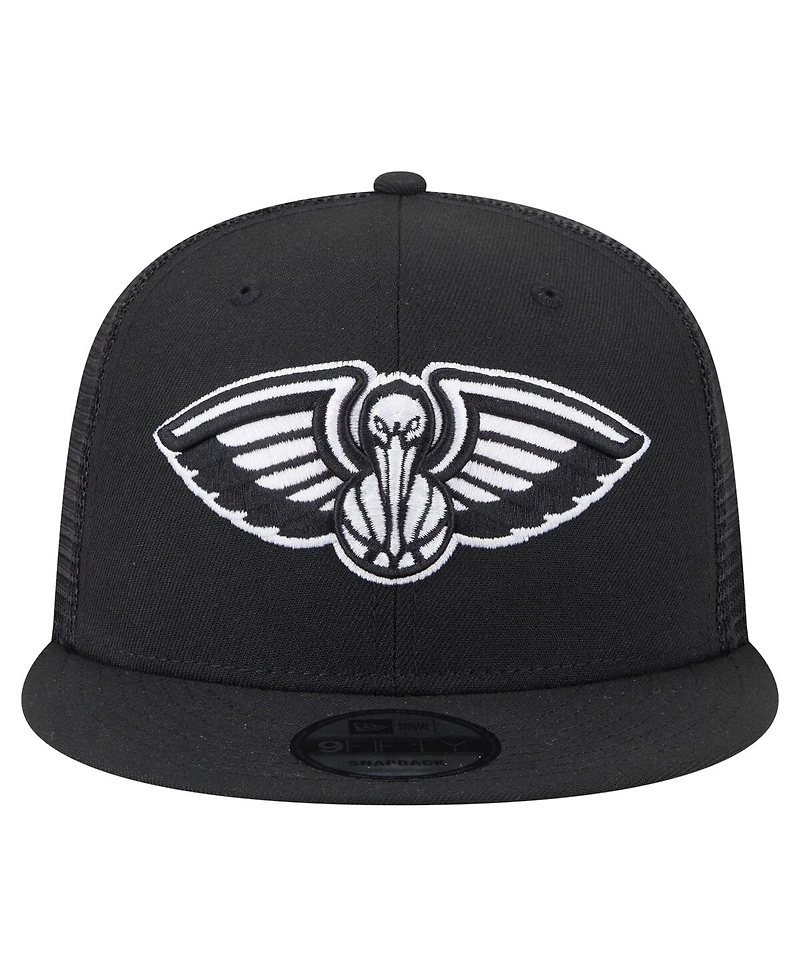 New Era Men's Black New Orleans Pelicans 9FIFTY Snapback Trucker Hat