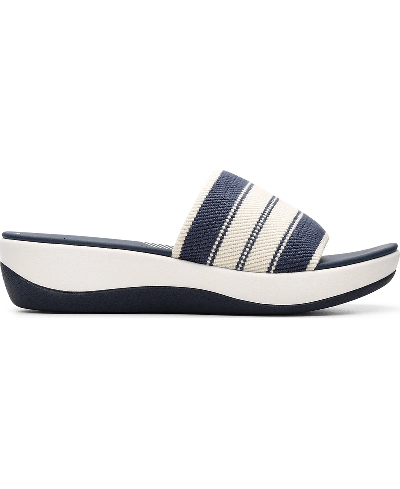 Clarks Cloudsteppers Women's Arla Hollis Slip-On Flat Sandals