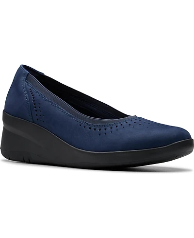 Clarks Collection Women's Suttyn Kaylie Slip-On Shoes