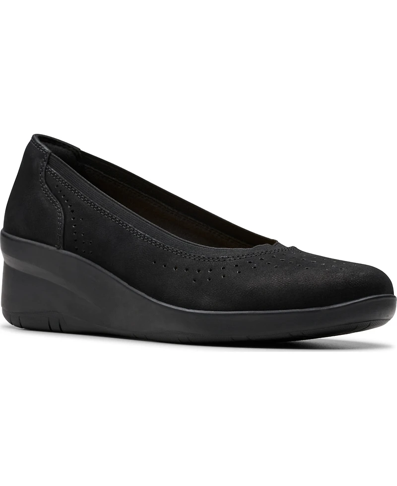 Clarks Collection Women's Suttyn Kaylie Slip-On Shoes