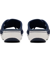 Clarks Cloudsteppers Women's Breeze Rae Cam Slip-On Flat Sandals