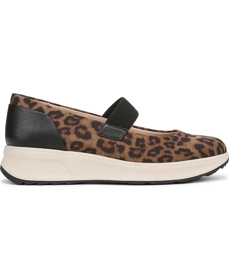 LifeStride Women's Reflection Round Toe Mary Jane Sneakers