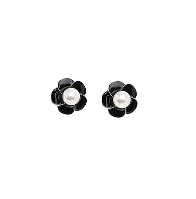 Sohi Women's Pink Snowball Flower Stud Earrings