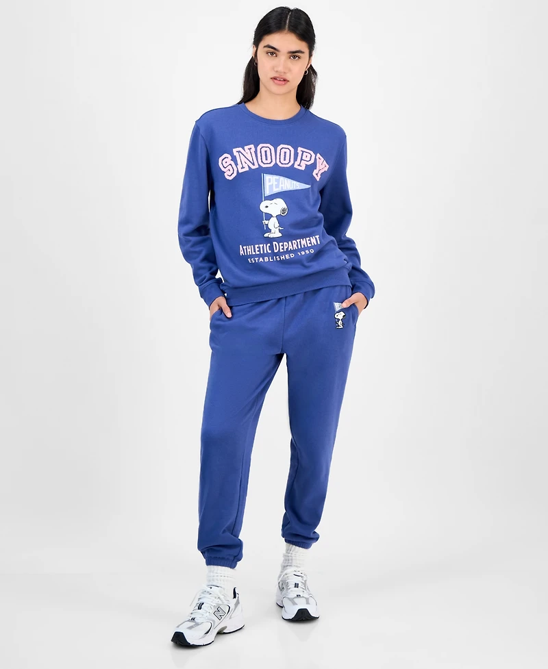 Love Tribe Juniors' Sporty Snoopy Crewneck Sweatshirt