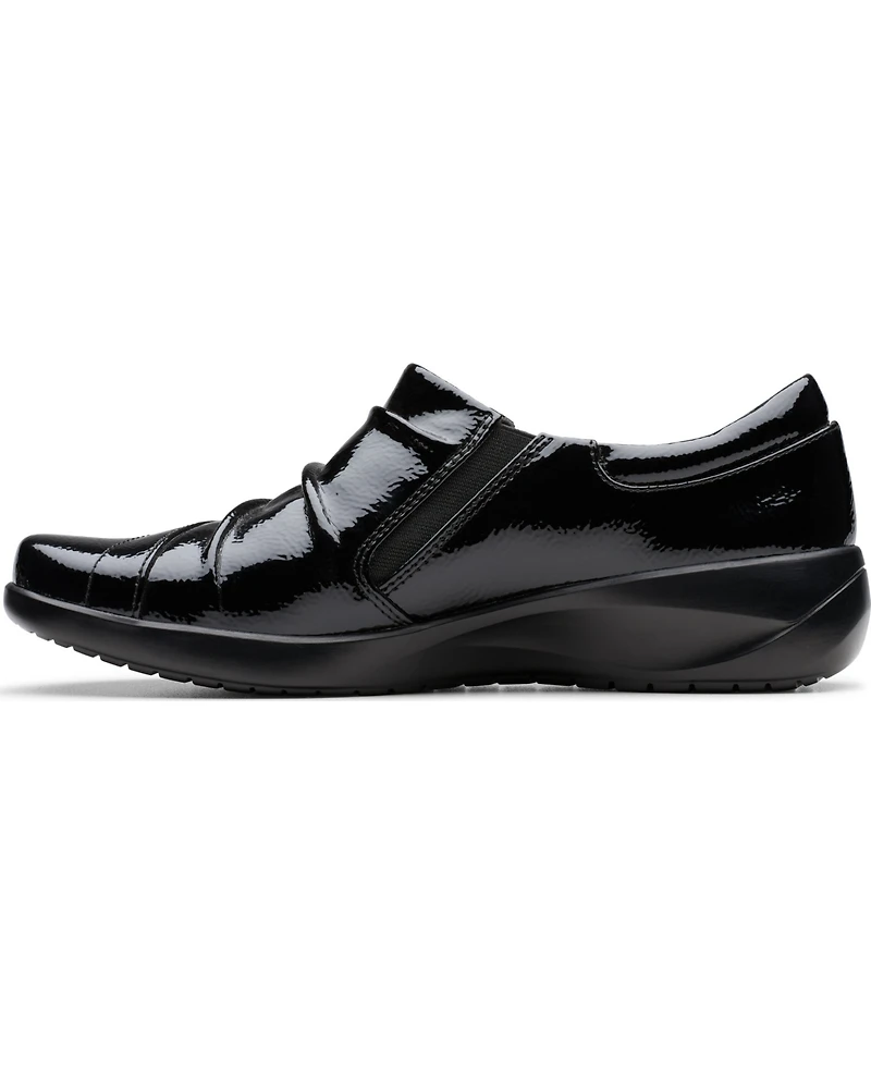 Clarks Women's Kaetlyn Mila Round Toe Flats