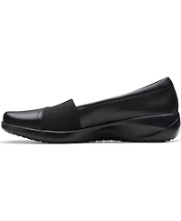 Clarks Women's Kaetlyn Rhea Round Toe Loafers