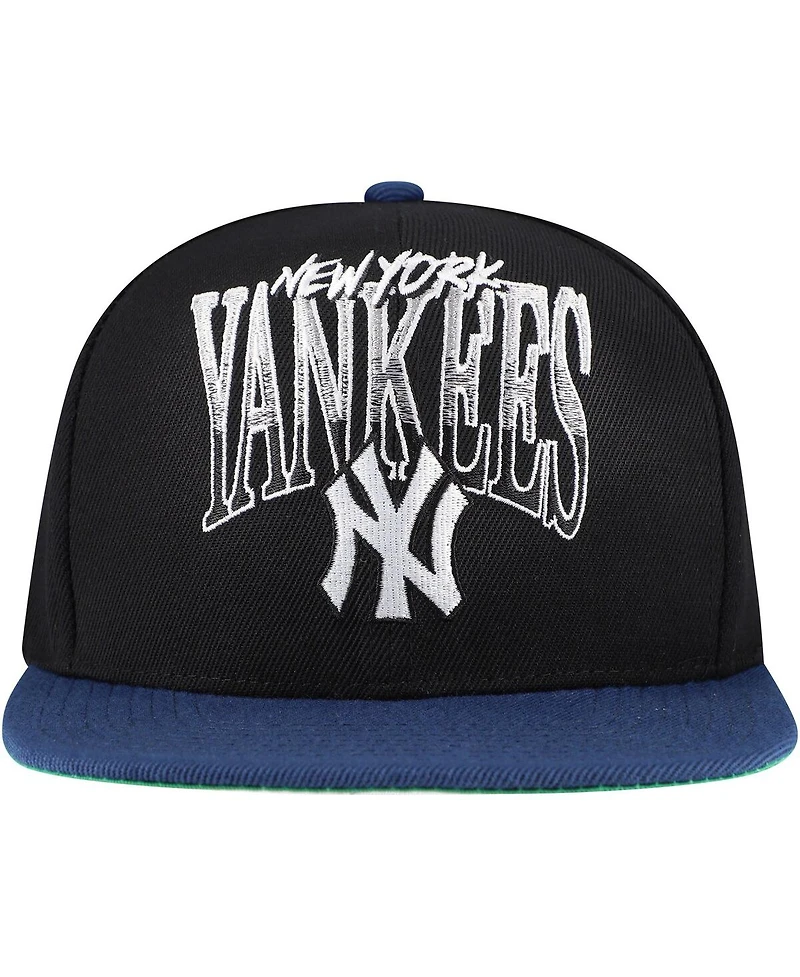 Mitchell & Ness Men's Black New York Yankees Rise Up Snapback Hat