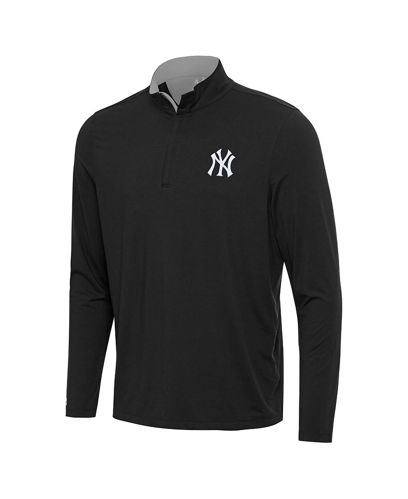 Antigua Men's Black New York Yankees Content Quarter-Zip Hoodie