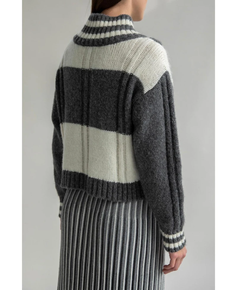 Sskein Women's Checkered V-Neck Sweater