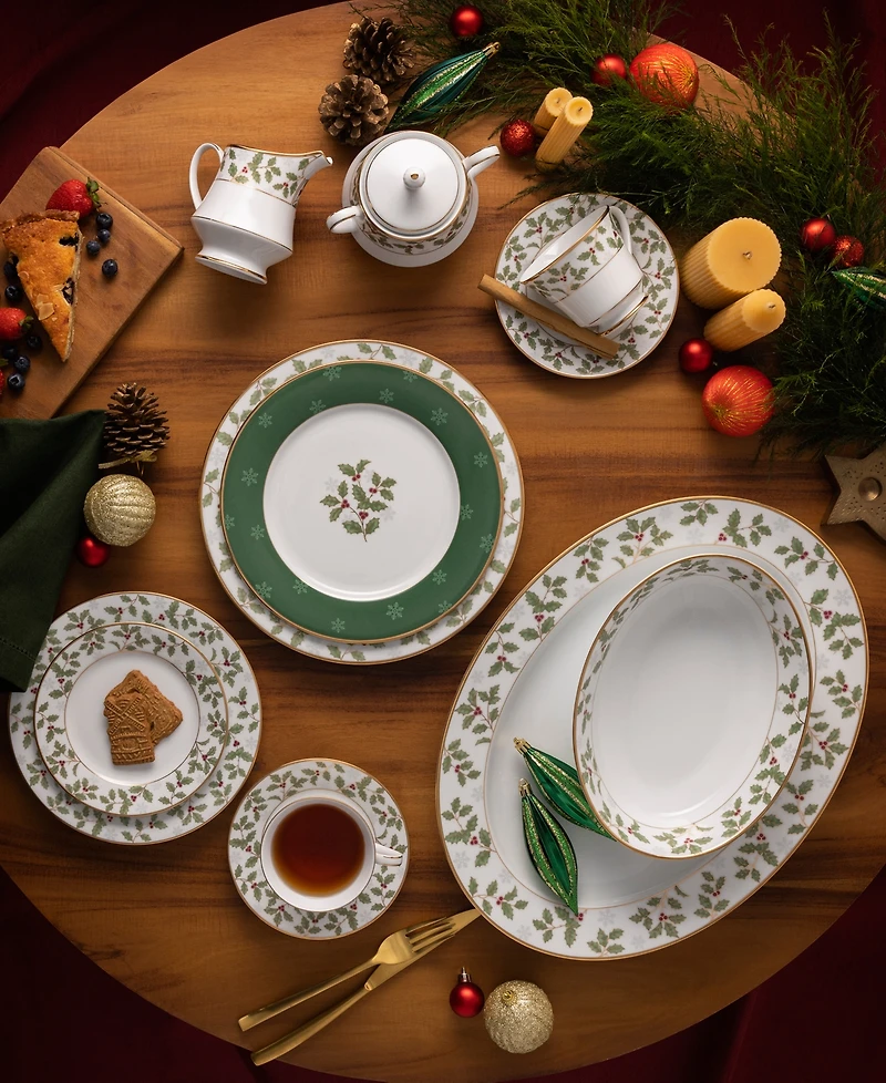 Noritake Holly & Berry Gold Coffee Server