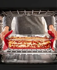 Pyrex Deep Dish Baker with Lid, 9" x 13"