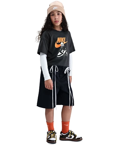 Nike Big Kids Sportswear Logo Graphic T-Shirt